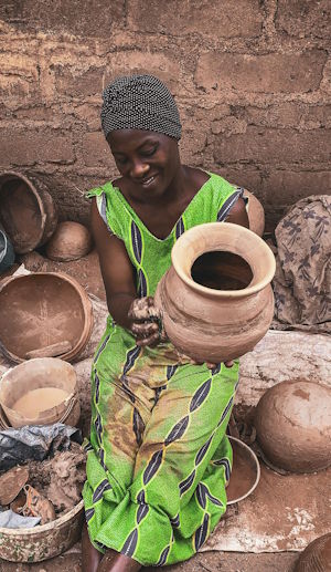 Stemuka Woman, Potter